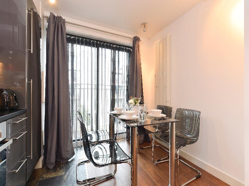 Amber Nike Apartments Лондон Экстерьер фото