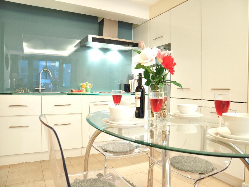 Amber Nike Apartments Лондон Экстерьер фото